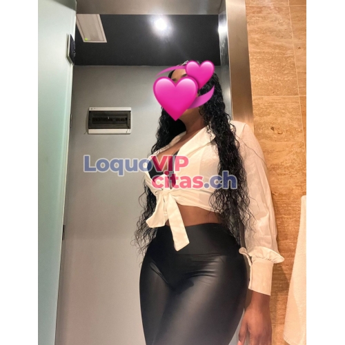IVON Mujer divertida y alegre para mil aventuras 1