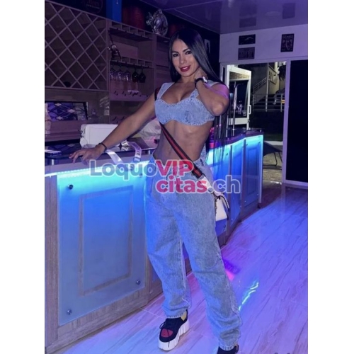 Natalia chica alegre te propone compartir un instante inolvidable. 1