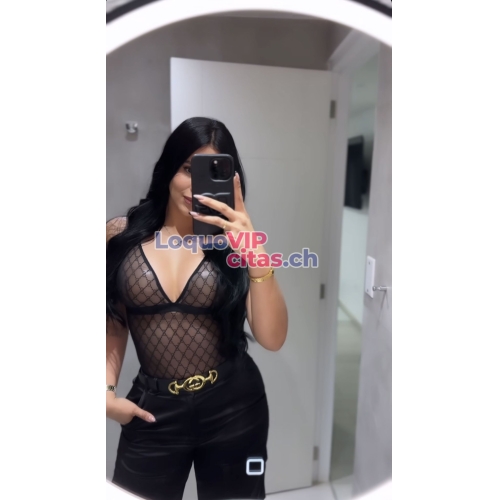 Morena latina dulce y cariñosa 1
