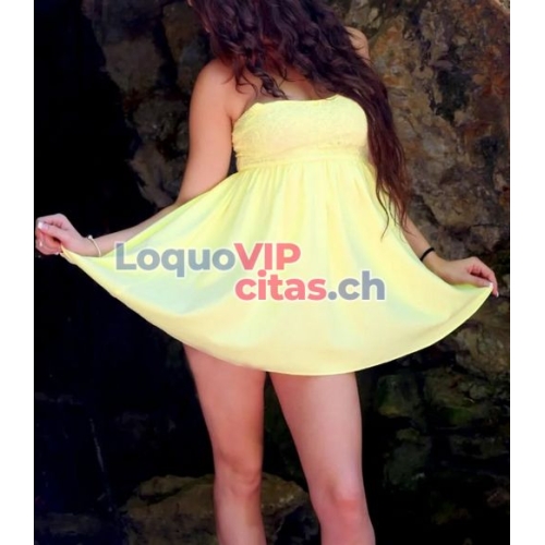 Ana joven muy hermosa con ganas de conocer más de la vida 1
