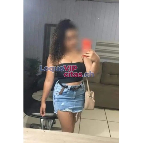 LATINA JOVEN Y CON GANAS DE PASARLO BIEN 1