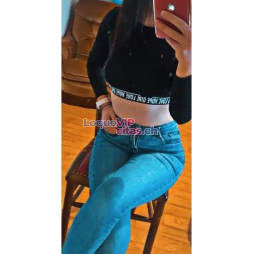 MONICA JOVEN DIVERTIDA CON GANAS 1