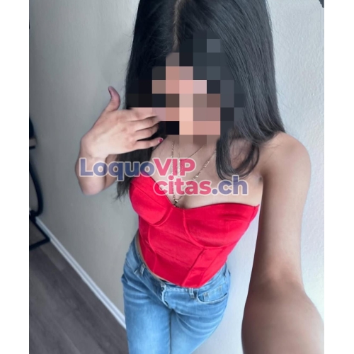 CRISTINA SEVILLANA MORENA DULCE Y SIMPATICA 1