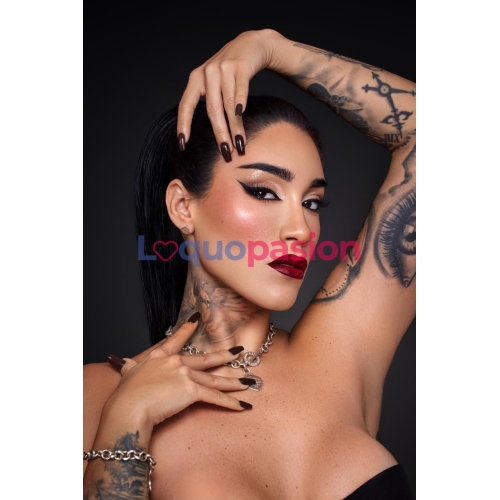 ISABELLA JOVEN LATINA RECIEN LLEGADA A LA ISLA 1
