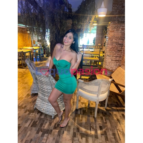 camila autentica y extica belleza latina 1